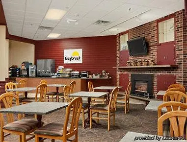 Days By Wyndham West Hotel Bloomington