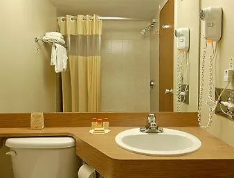 Days By Wyndham West Hotel Bloomington