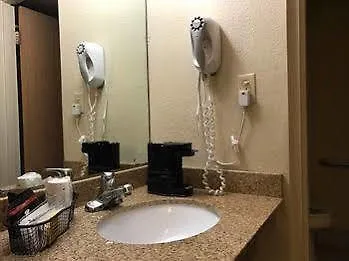 Days By Wyndham West Hotel 2*