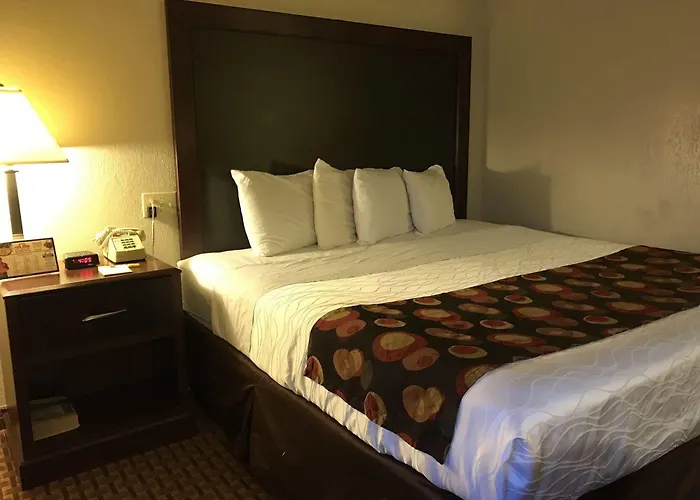 Days By Wyndham West Bloomington